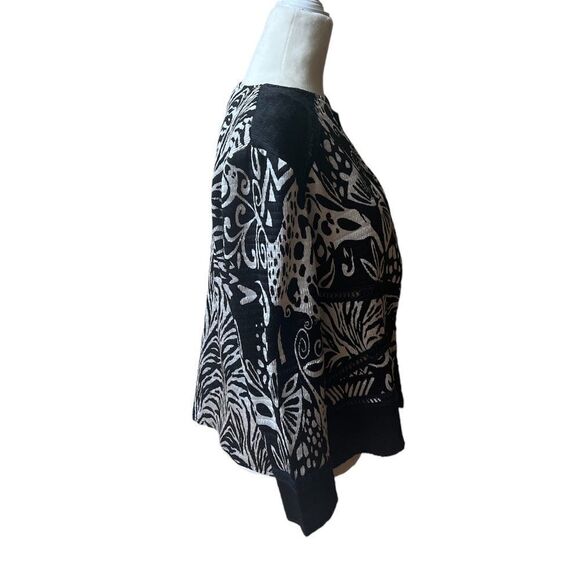 Chico’s Black & White Animal Print Mixed Media Cardigan Blazer - Picture 5 of 15